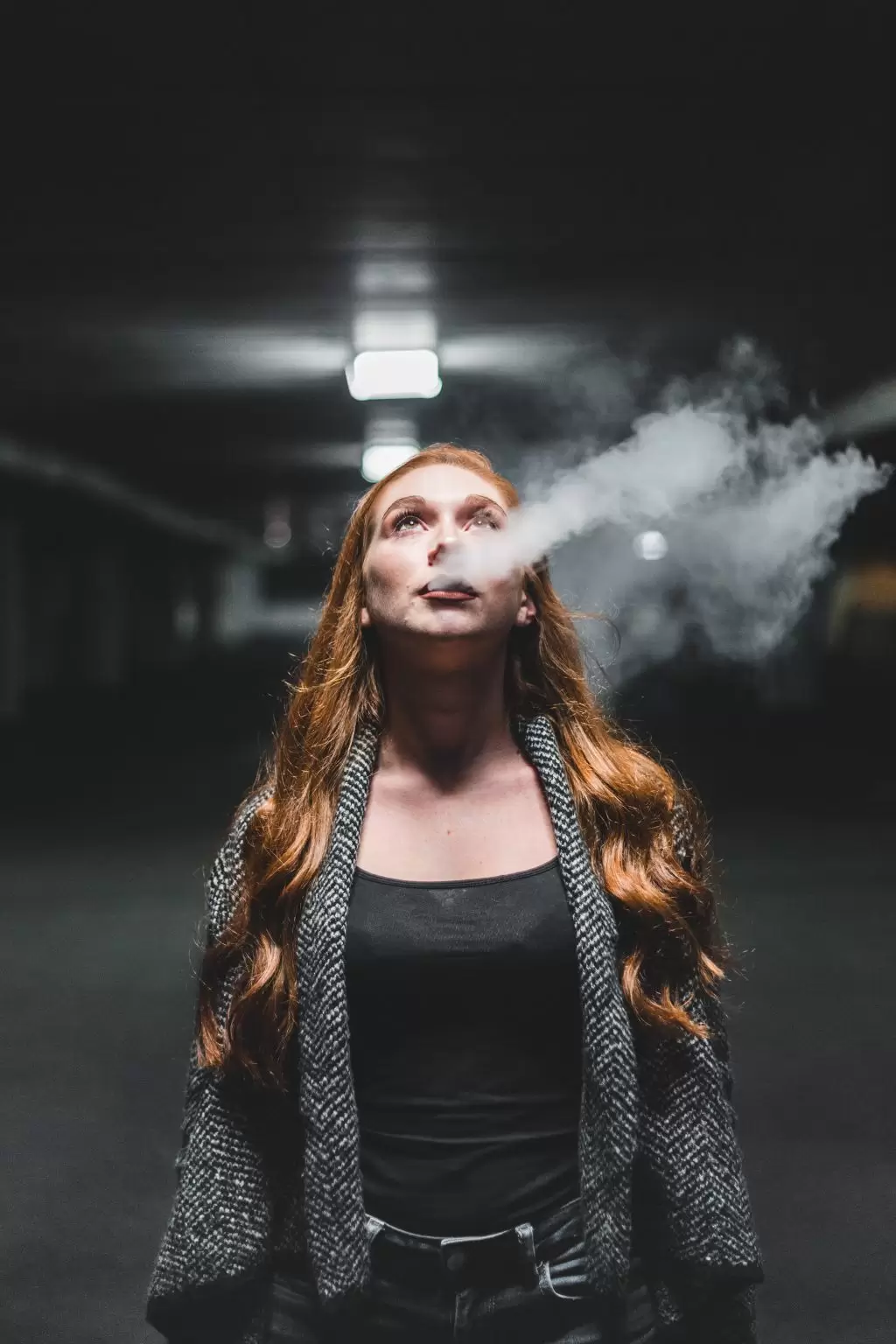 auburn women vaping clouds